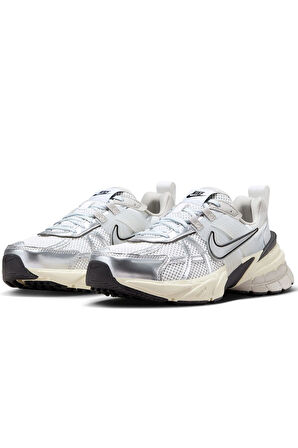 Nike V2K Run Kadın Koşu Ayakkabı  FD0736-100