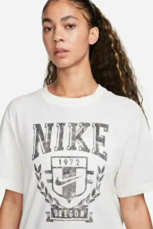 Nike Sportswear Fleece Bol Kesim Kırık Beyaz Renk Pamuklu Kadın Tişört