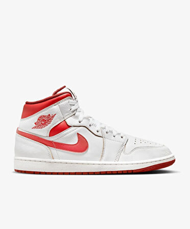 NİKE Jordan Air 1 Mid SE Erkek Beyaz Spor Ayakkabı