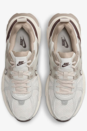 Nike V2K Run Kadın Koşu Ayakkabı  FD0736-103