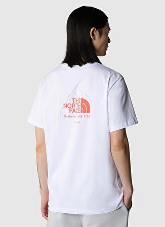 The North Face Beyaz Erkek Bisiklet Yaka Baskılı T-Shirt NF0A894ZFN41_M BINER GRAPHIC 4 TEE