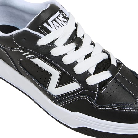 000D25BZW1-R Vans Upland Spor Ayakkabı Siyah