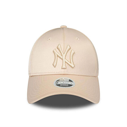 New Era New York Yankees Kadın Saten Bej 9FORTY Ayarlanabilir Şapka