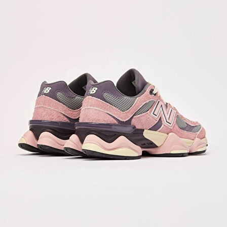 New Balance 9060
Pink Lavender Sneaker 