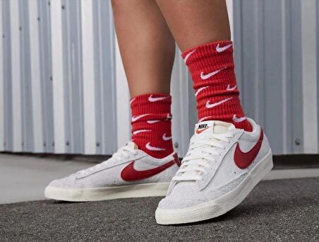 NIKE W Blazer LOW '77 Wintage Kadın Sneaker  FQ8060-100 