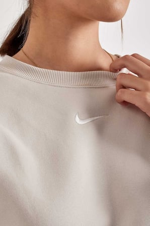 Nike Sportswear Essantial Collection Oversize Kesim Krem Rengi Kadın Sweatshrit