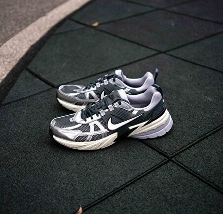 NİKE VK2 RUN VINTAGE GREEN ERKEK SNEAKER AYAKKABI-HJ4497-300