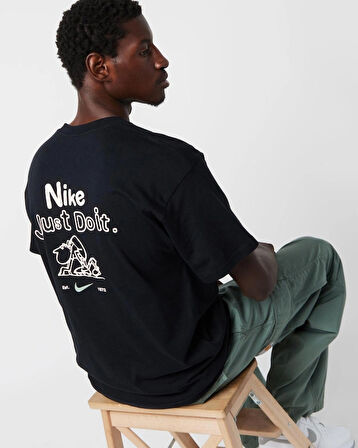 NİKE HV3992-010  T-SHİRT