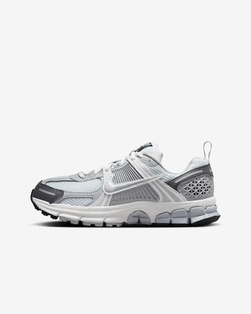 NİKE AİR ZOOM VOMERO 5 (GS) YÜRÜYÜŞ AYAKKABISI-HF6998-002-SPORTXOUTLET
