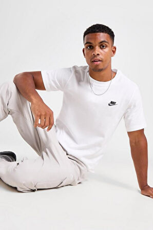 Nike Sportswear Clup Pamuklu Beyaz Erkek Tişört