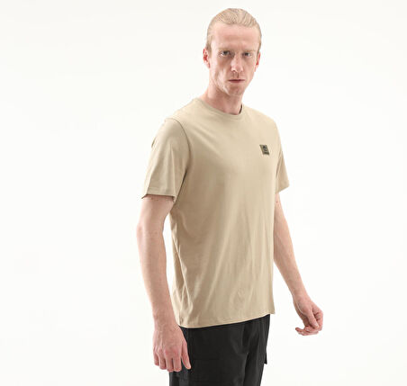 B0A5RCEDH41-R Timberland Short Sleeve Woven Badge Tee Erkek T-Shirt Kahve