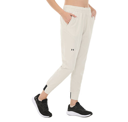 A1376926-110-110 Under Armour Ua Unstoppable Jogger Kadın Eşofman Altı Beyaz