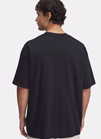 1390190-001 UA M HWT Hoops Hoopnoti Siyah Yuvarlak Yaka Loose Fit Baskılı Erkek T-Shirt