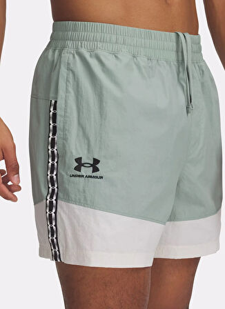 Under Armour 1387924-348 UA M's 96 Terrace Wvn S Yeşil Loose Fit Erkek Şort