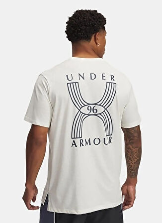 Under Armour 1389823-114 UA RUN 96 SHORTSLEEVE Beyaz Yuvarlak Yaka Fitted Baskılı Erkek T-Shirt