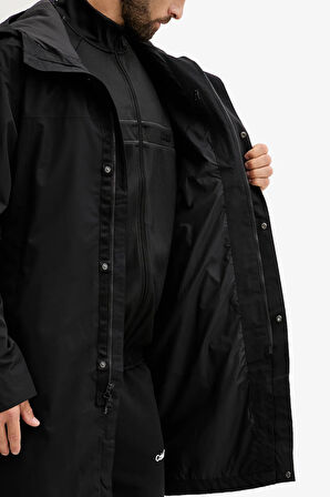 The North Face Nukabıra Raın Shell Erkek Siyah Parka NF0A8DWCJK31