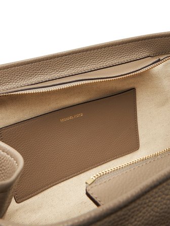 Michael Kors Kadın %100 Deri Marka Logo Aksesuar Detaylı Uzun Omuz Askılı Günlük Kullanıma Uygun Şık Görünüşlü Bej Omuz Çantası 30T5G1ZT7L 297