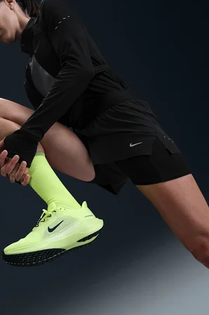 Nike Swift Dri-FIT 2’si 1 Arada Kadın Spor Koşu Şortu