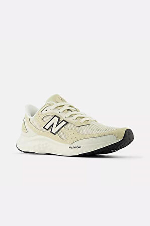 New Balance MARISTC4 Krem Erkek Yürüyüş Koşu Spor Ayakkabısı
