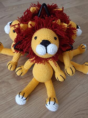 Amigurumi galatasaray aslan Çocuk oyuncağı