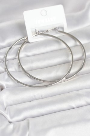 Gümüş Renk Pirinç Köşeli Kenar Halka 72 mm Kadın Küpe