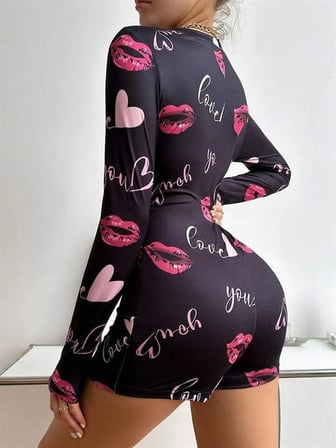 kapsulavm Pamuklu Kırmızı Öpücük ve Kalp Desenli Düğmeli Uzun Kol Tulum Pijama