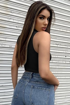 Kadın Siyah Yarım Fermuarlı Sıfır Kol Crop Top Bluz