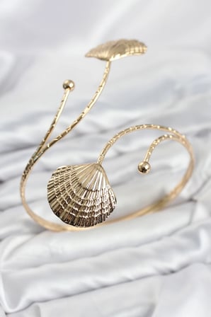 Pazu Bileklik Gold Renk Pirinç Deniz Kabuğu Model