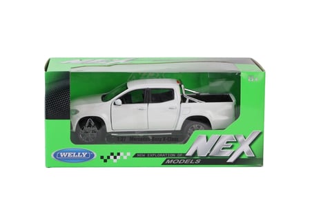 24100 WELLY DIST 1 24 MERCEDES-BENZ 12
