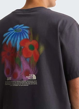 The North Face NF0A8GB2RHI1-M 1966 FLORA RELAXED Gri Yuvarlak Yaka  Regular Fit Baskılı Erkek T-Shirt