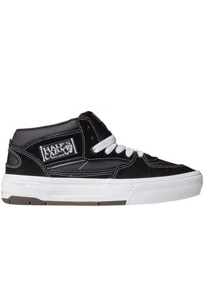 Skate Half Cab Wafflecup
