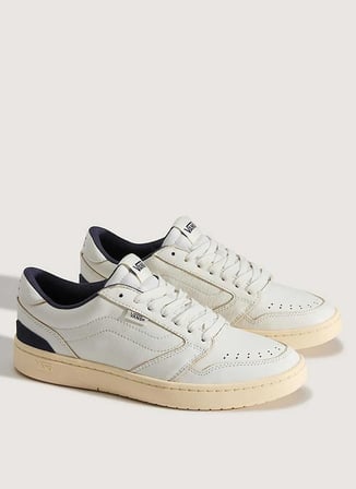 Vans VN000Z26YY21 Court Low Beyaz Erkek Lifestyle Ayakkabı