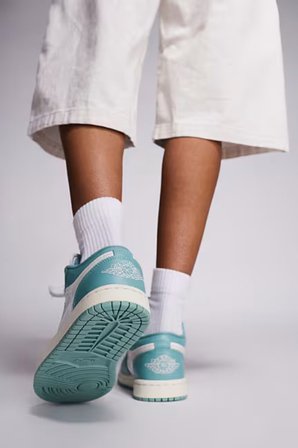 Nike Air Jordan 1 Low White Cannon Kadın Spor Ayakkabı
