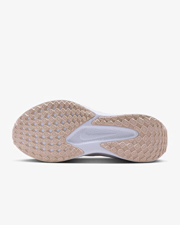 Nike Quest 6 Kadın Yol Koşu Ayakkabısı