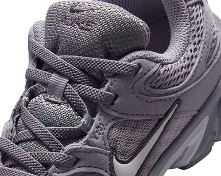 Nike V5 RNR Çocuk Spor Ayakkabı