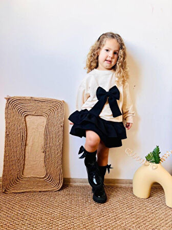 Fiyonklu Etekli Takım 