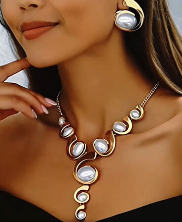 Kadın Gold Renk Modern İnci Detaylı Takı Seti – Kolye ve Küpe 2’li Şık Set