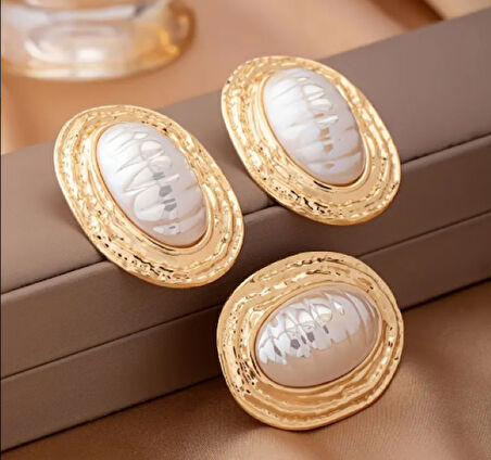 Beyaz Mine Taşlı Gold Renkli  Oval Takı Seti – Küpe & Yüzük Kombini