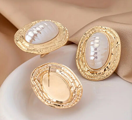 Beyaz Mine Taşlı Gold Renkli  Oval Takı Seti – Küpe & Yüzük Kombini