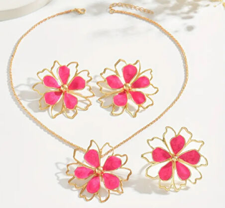 Kadın Pembe Çiçek Figürlü Takı Seti – Gold Renk Kolye, Küpe ve Yüzük 3’lü Kombin