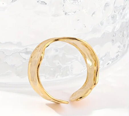 Kadın Gold Dalga Formlu Ayarlanabilir Yüzük – Modern ve Minimalist Stil