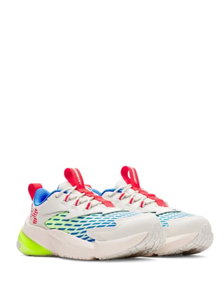 Under Armour Beyaz Kız Çocuk Koşu Ayakkabısı 6006928-110-UA BPS Scramjet 7
