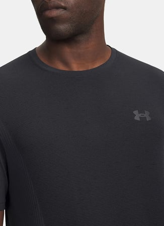 Under Armour 6011611-001 Vanish Seamless Ss Siyah Yuvarlak Yaka Düz Erkek T-Shirt