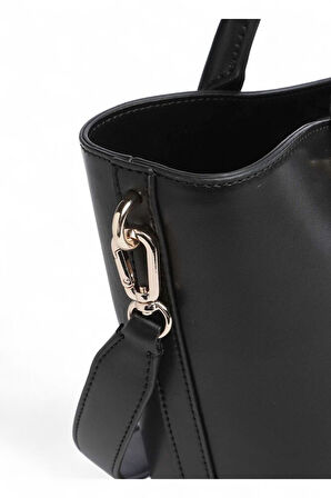 Guess Jane Siyah Kadın Omuz Çantası HWVG9891220