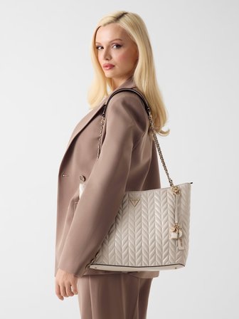 Guess HWTQ9720220 Cheryl 2 Kadın Omuz Çantası