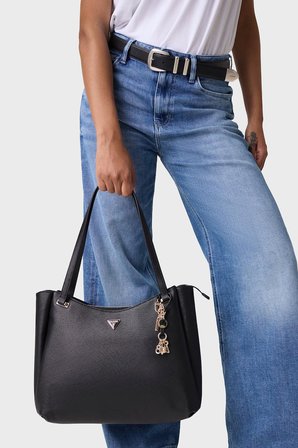 Guess Gilda Omuz Askılı Çanta HWZG9747230 Bayan ÇANTA HWZG97 47230 BLA SİYAH
