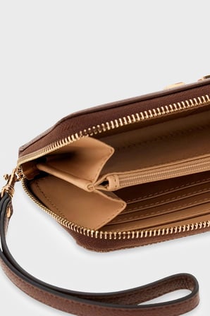 Guess Lindsey Logolu Fermuarlı Cüzdan SWSG9749146 Bayan CÜZDAN SWSG97 49146 LTL KAHVE