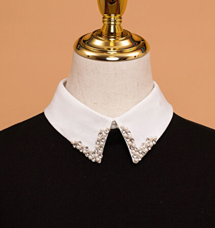 Beyaz Taşlı Şık Takılıp Çıkarılabilir Yaka