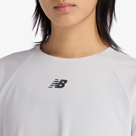New Balance Fast Days Kadın Gri Sweatshirt