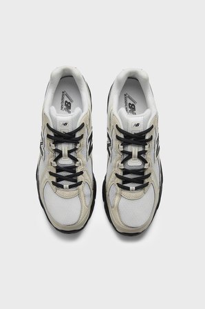 New Balance Logolu Sneaker Ayakkabı Unisex AYAKKABI U7404OO Beyaz-Bej-Siyah